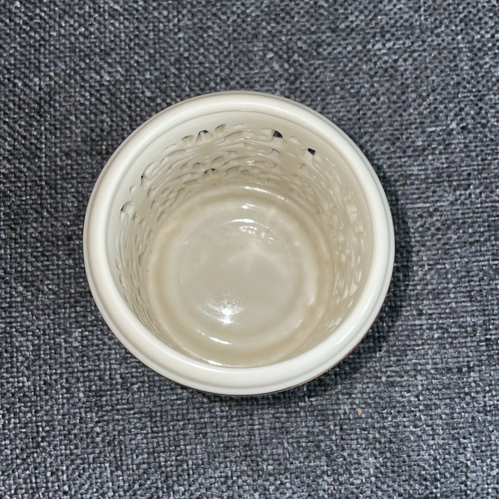 Lenox Illuminations Collection 2" Pierced Votive Candleholder. Discontinued. - Picture 5 of 5